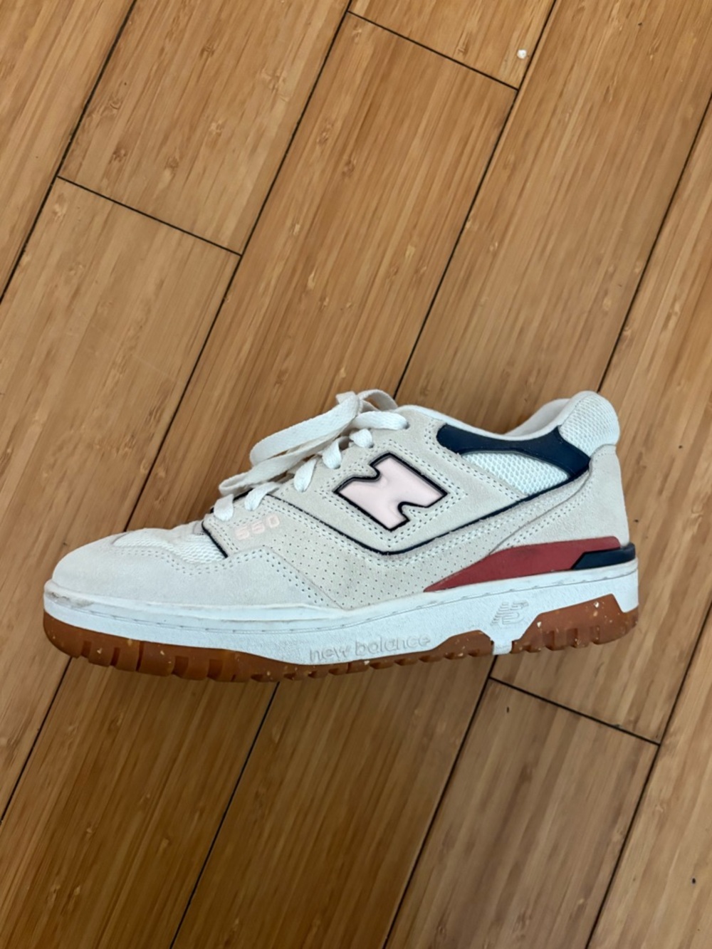 New Balance Womens 550 Sneakers in Sea Salt Quartz Pink Astro Dust - Picture 3 of 4